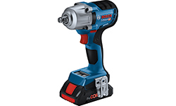 銀色のヘッドを持つ青いボッシュプロフェッショナルコードレスドライバー。